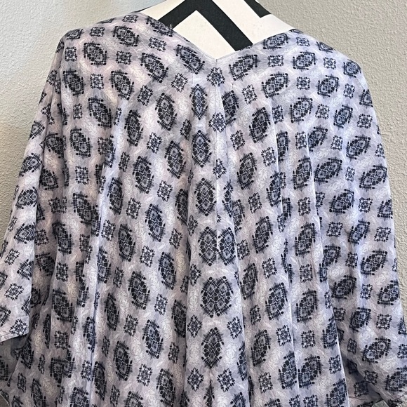 Velvet by Graham & Spencer Sz L Batik Tie-Dye Print Boho Kaftan Tunic Top - Picture 6 of 13